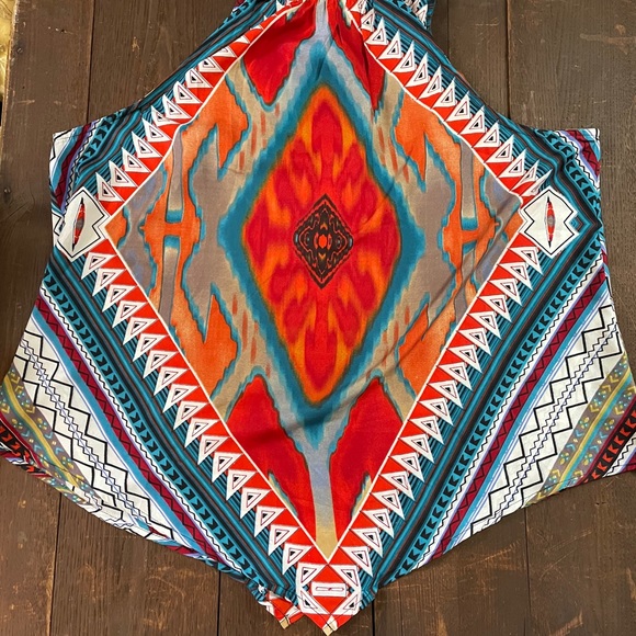 FASHION WEB Halter Neck Blouse - Picture 8 of 11